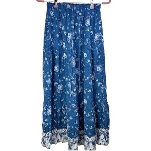 Zesica Women’s Blue and White Medium Floral Maxi Skirt